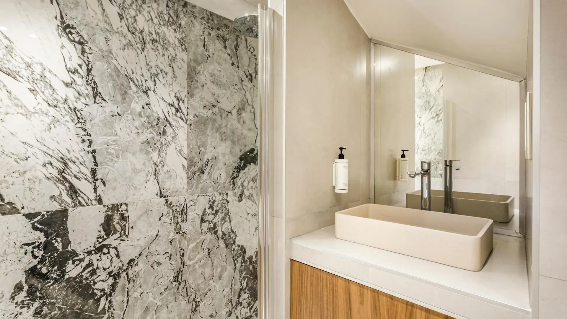 Apartment Merveil - Luxury -marais - Bvd Saint Denis